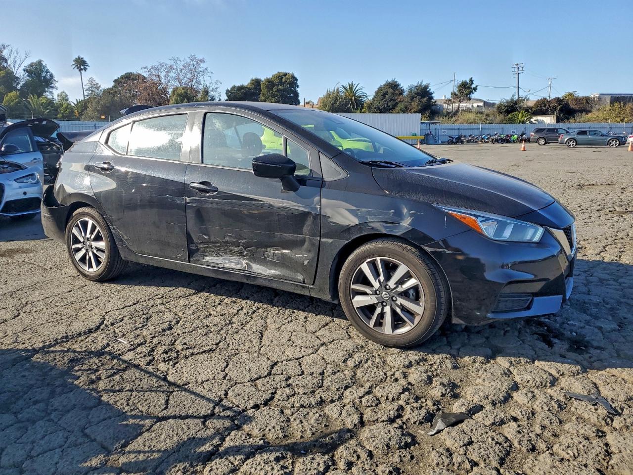 2021 NISSAN VERSA SV photo 10