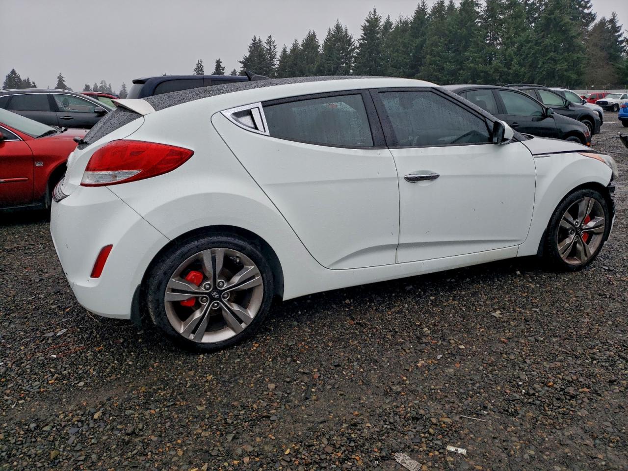 2013 HYUNDAI VELOSTER photo 3
