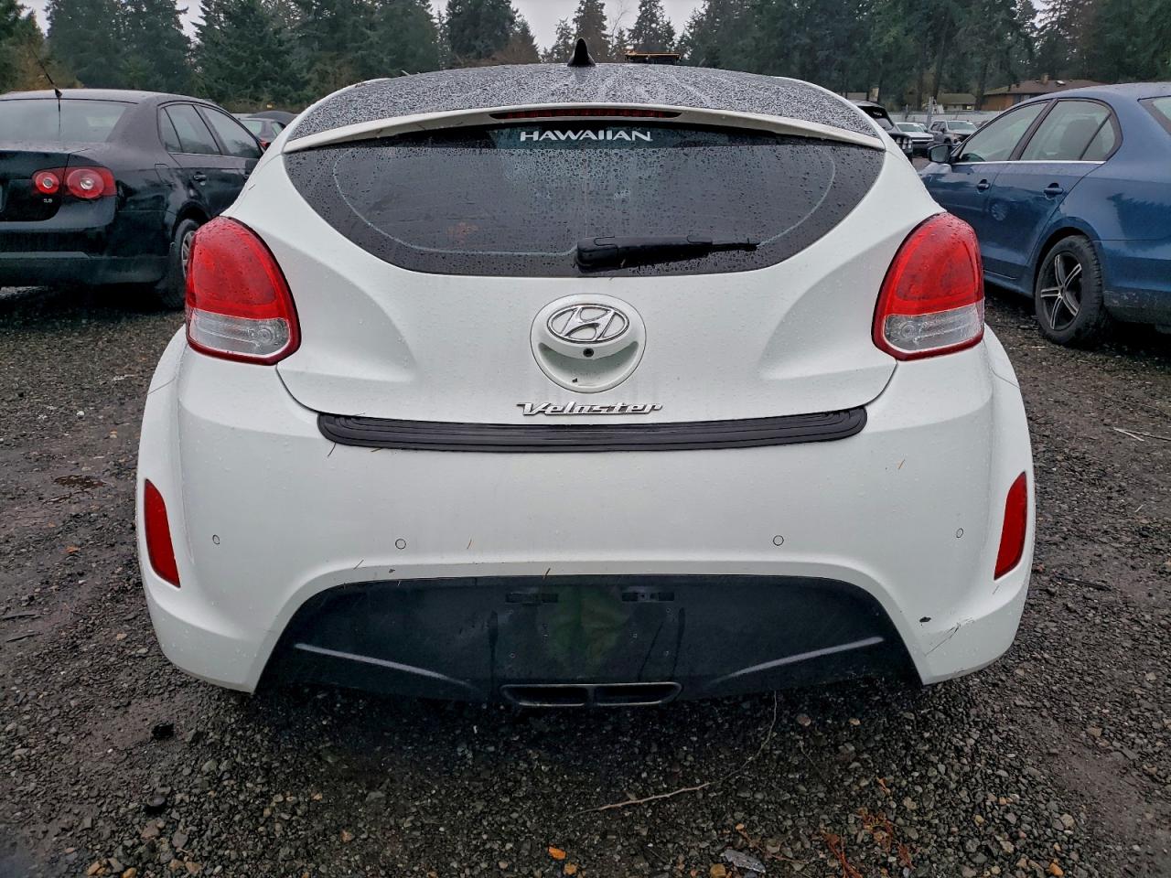 2013 HYUNDAI VELOSTER photo 6