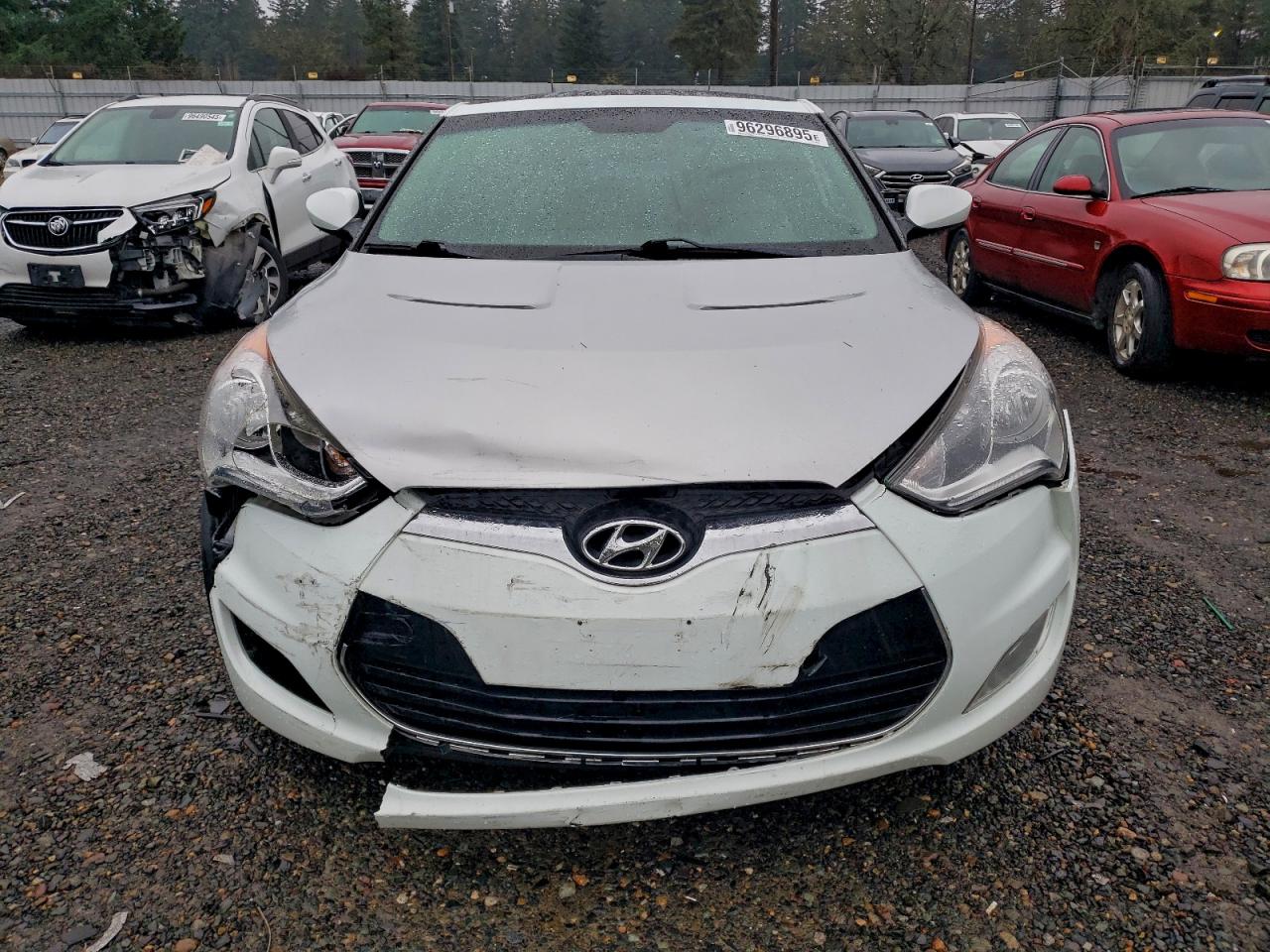 2013 HYUNDAI VELOSTER photo 5