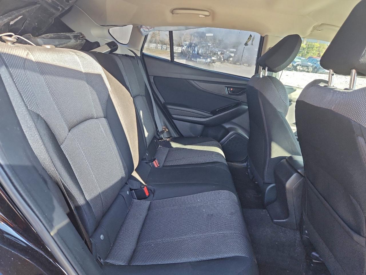 2019 SUBARU IMPREZA photo 11