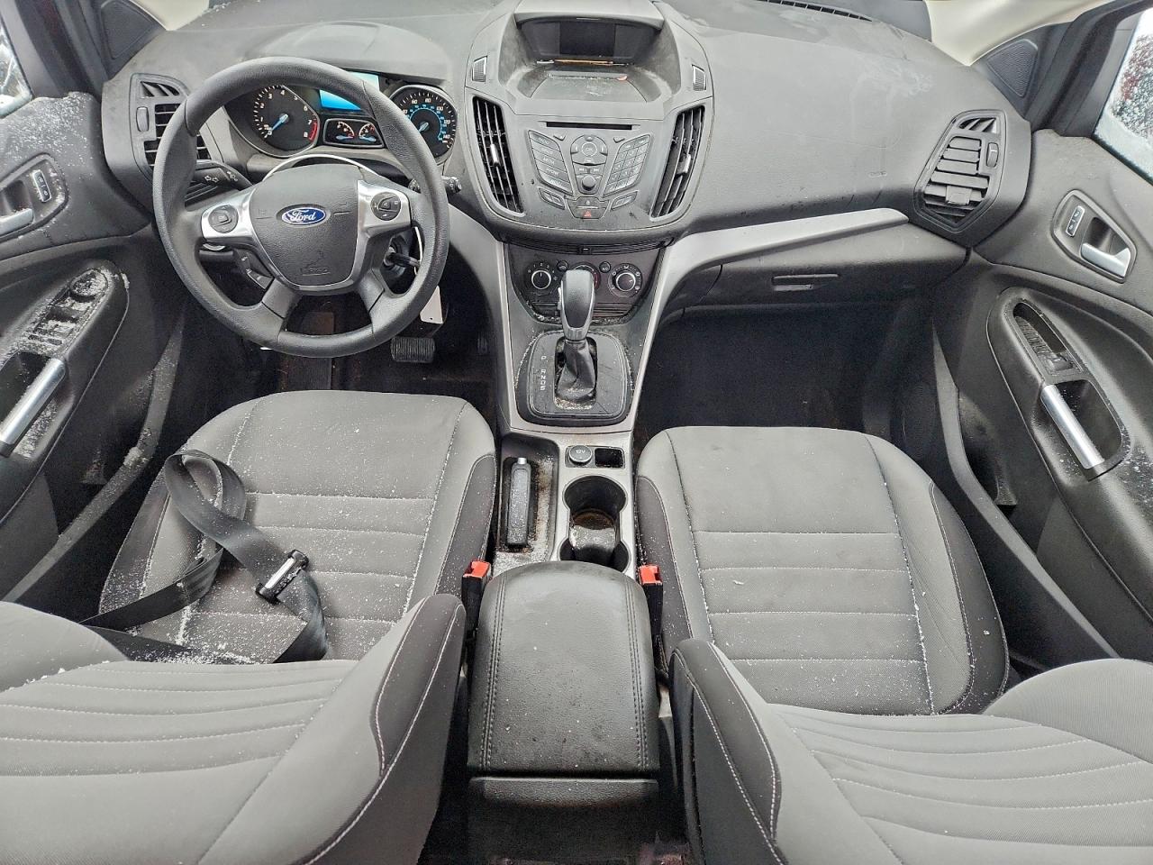2016 FORD ESCAPE SE photo 8