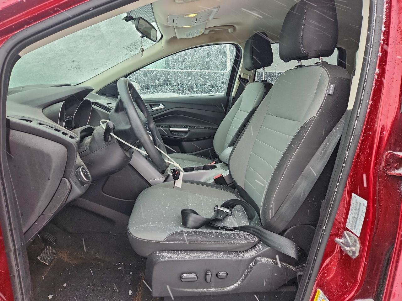 2016 FORD ESCAPE SE photo 7