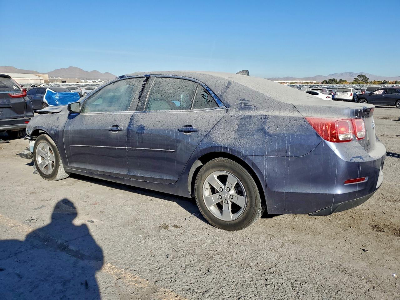 2014 CHEVROLET MALIBU LS photo 2