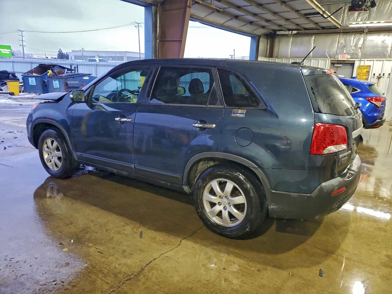 2012 KIA SORENTO BASE photo 2
