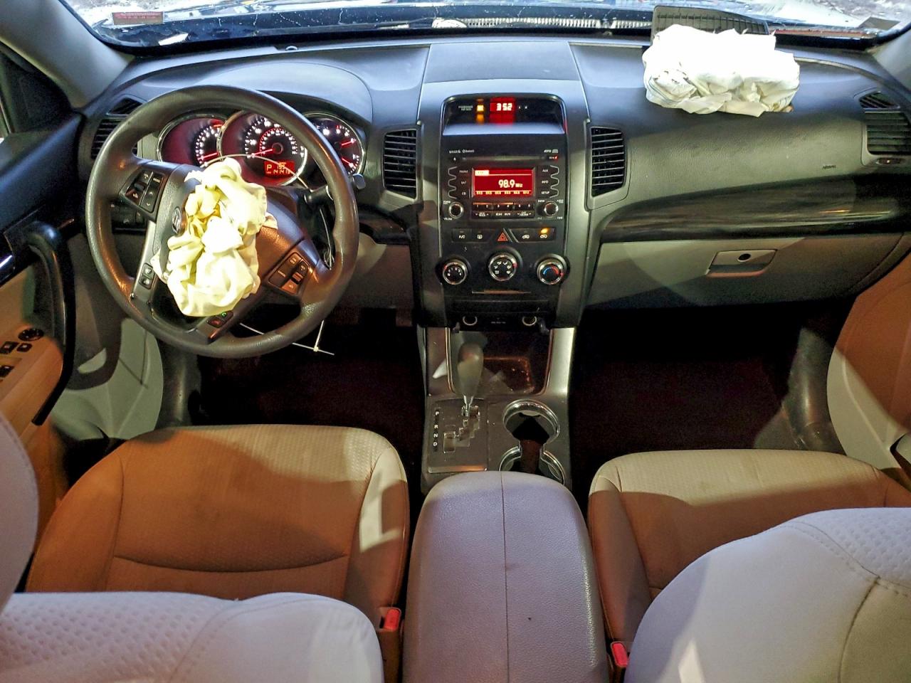 2012 KIA SORENTO BASE photo 8