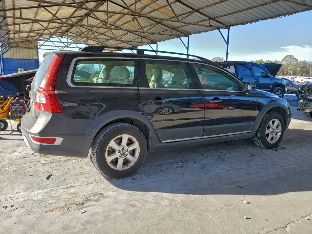 2011 VOLVO XC70 3.2 photo 3