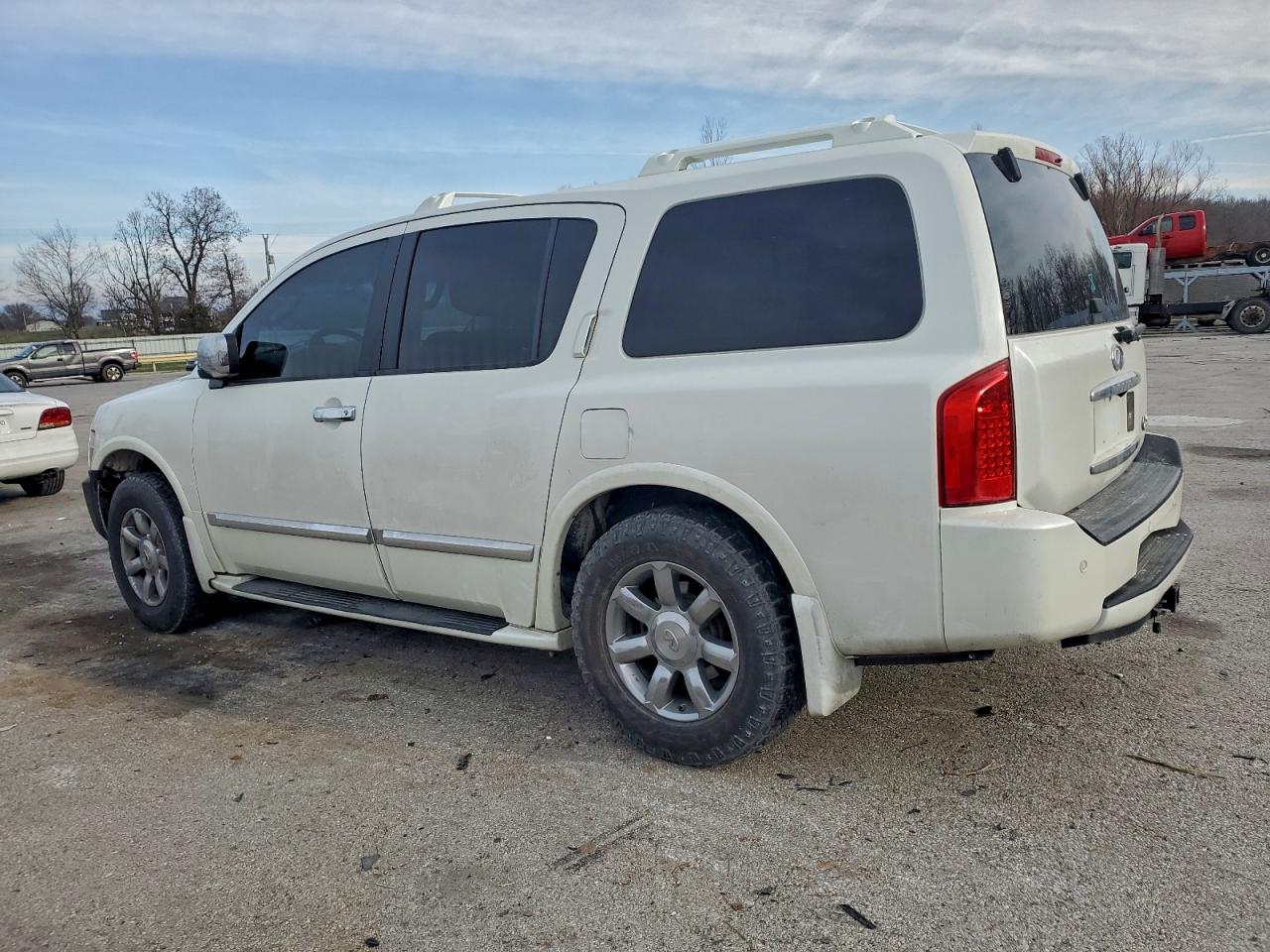 2007 INFINITI QX56 photo 2