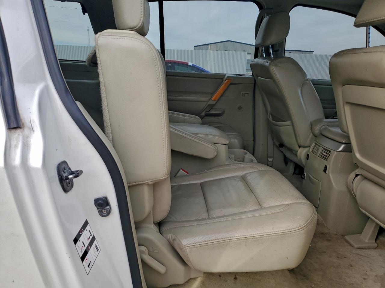 2007 INFINITI QX56 photo 11