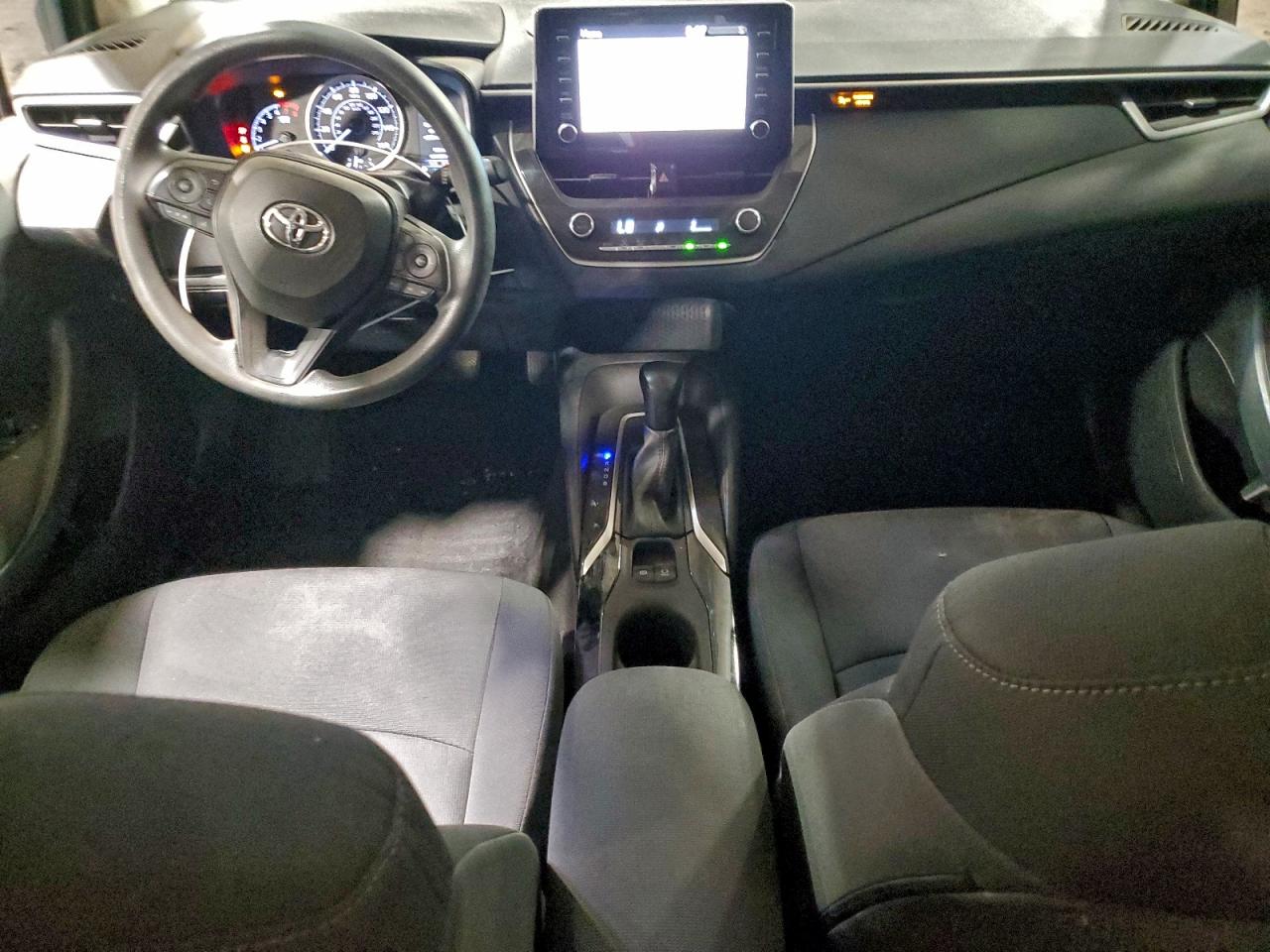 2020 TOYOTA COROLLA LE photo 8
