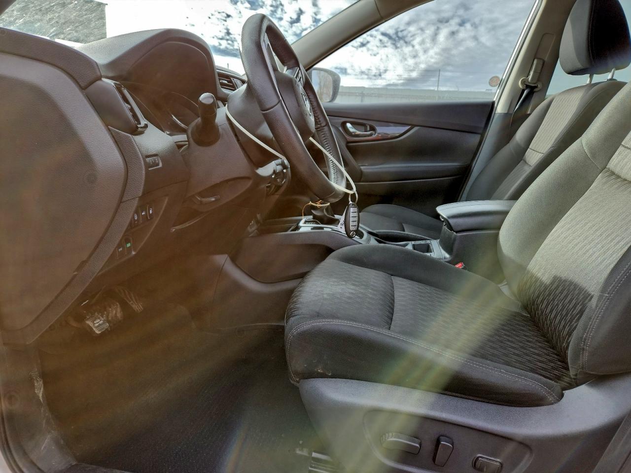 2019 NISSAN ROGUE S photo 25