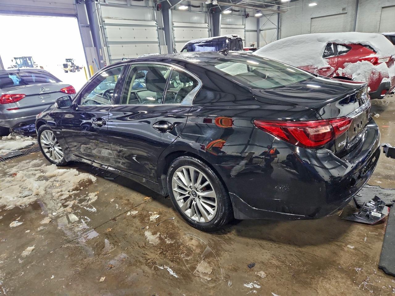 2018 INFINITI Q50 LUXE photo 4