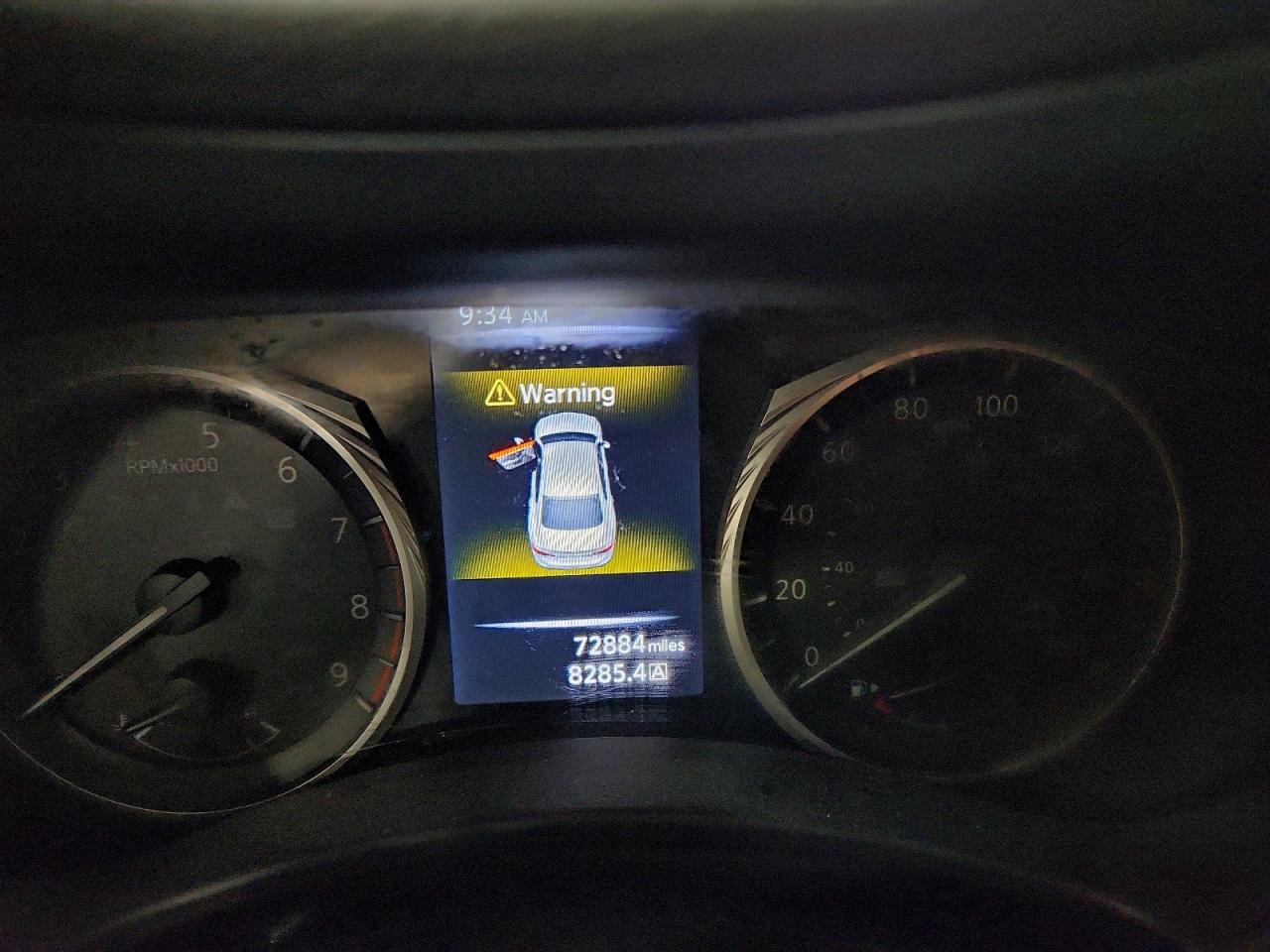 2018 INFINITI Q50 LUXE photo 25