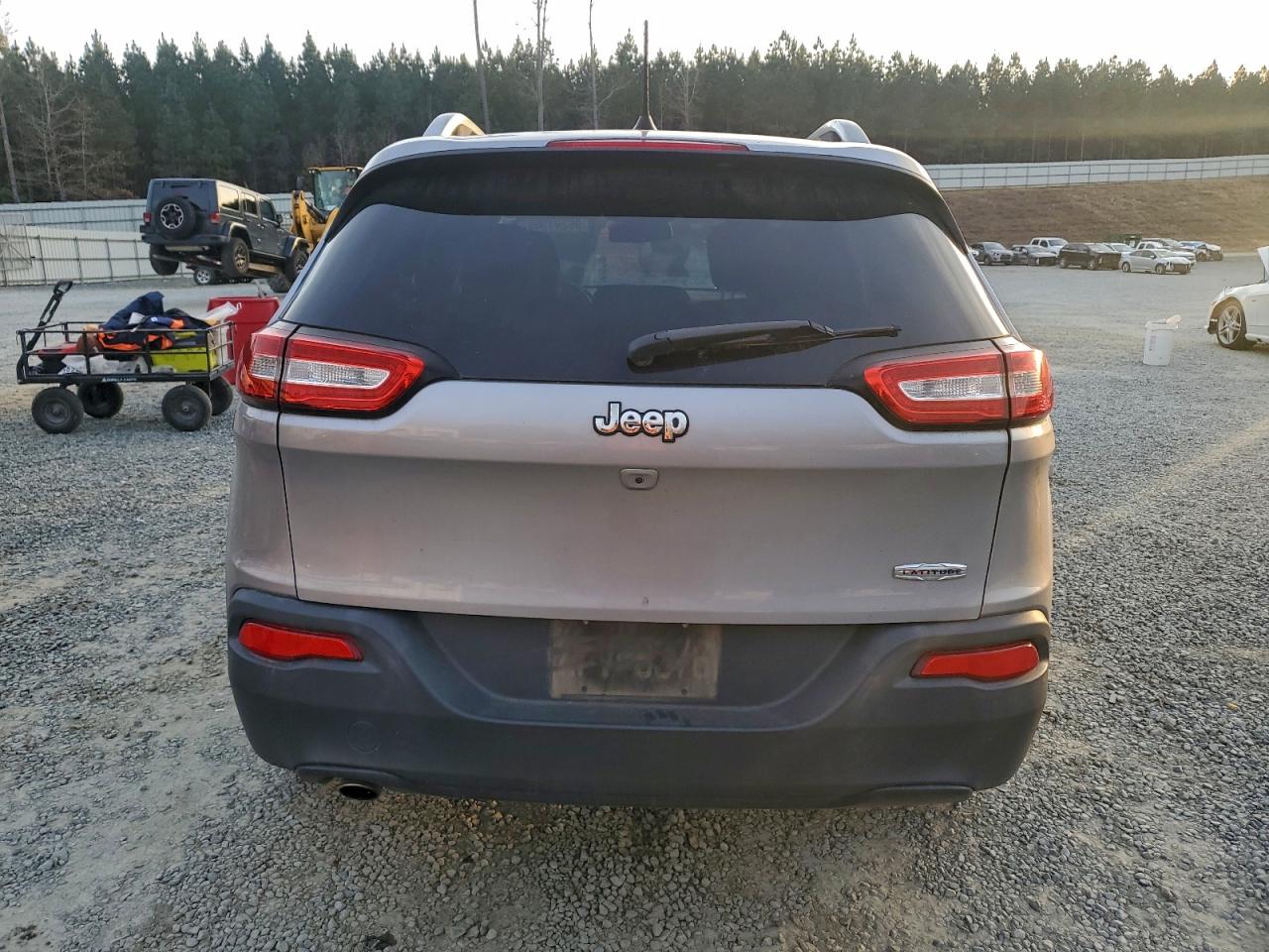 2017 JEEP CHEROKEE LATITUDE photo 6