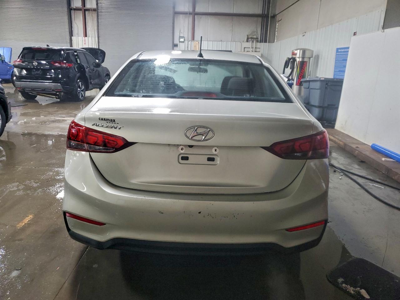 2019 HYUNDAI ACCENT SE photo 16