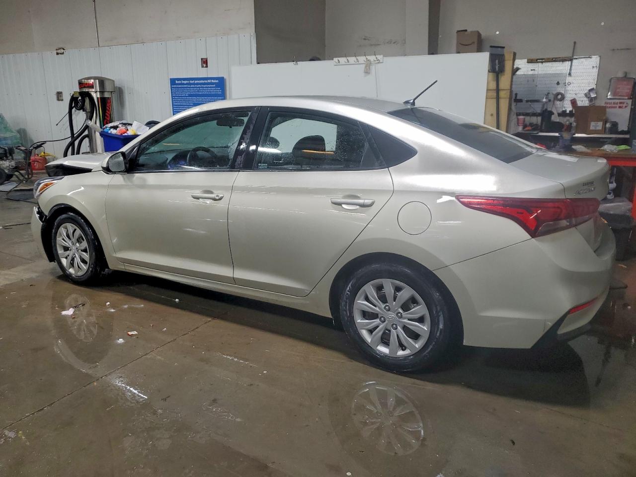 2019 HYUNDAI ACCENT SE photo 4