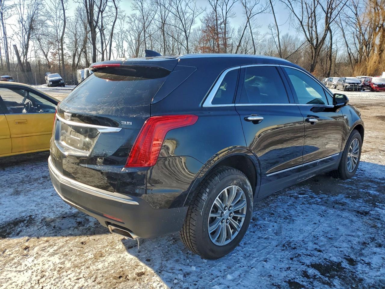 2018 CADILLAC XT5 LUXURY photo 5