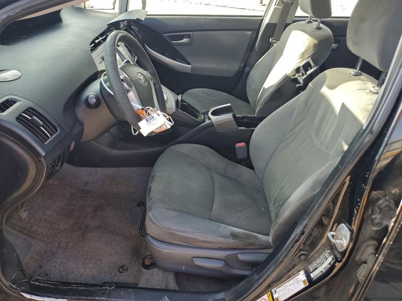 2014 TOYOTA PRIUS photo 25