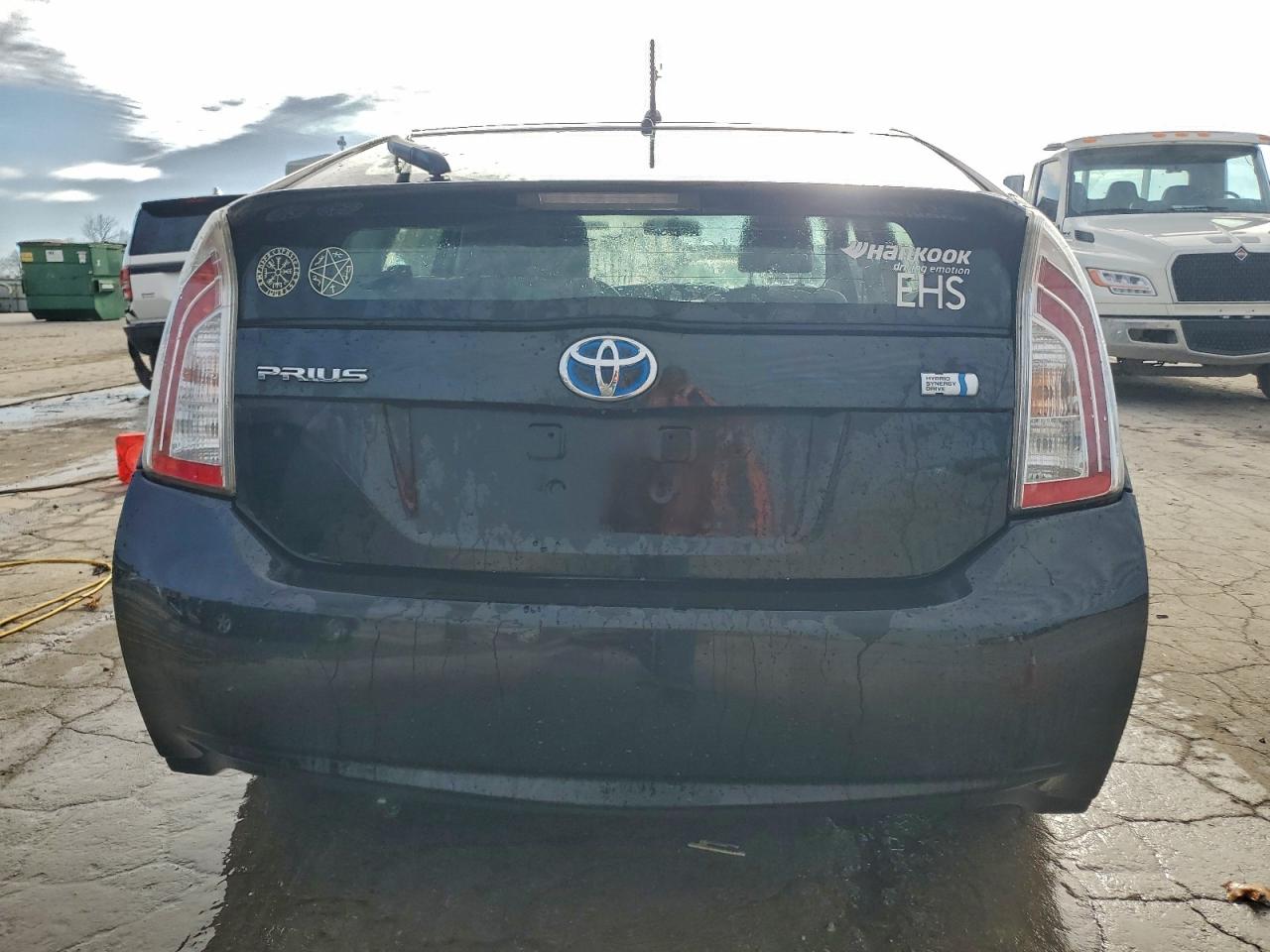 2014 TOYOTA PRIUS photo 21