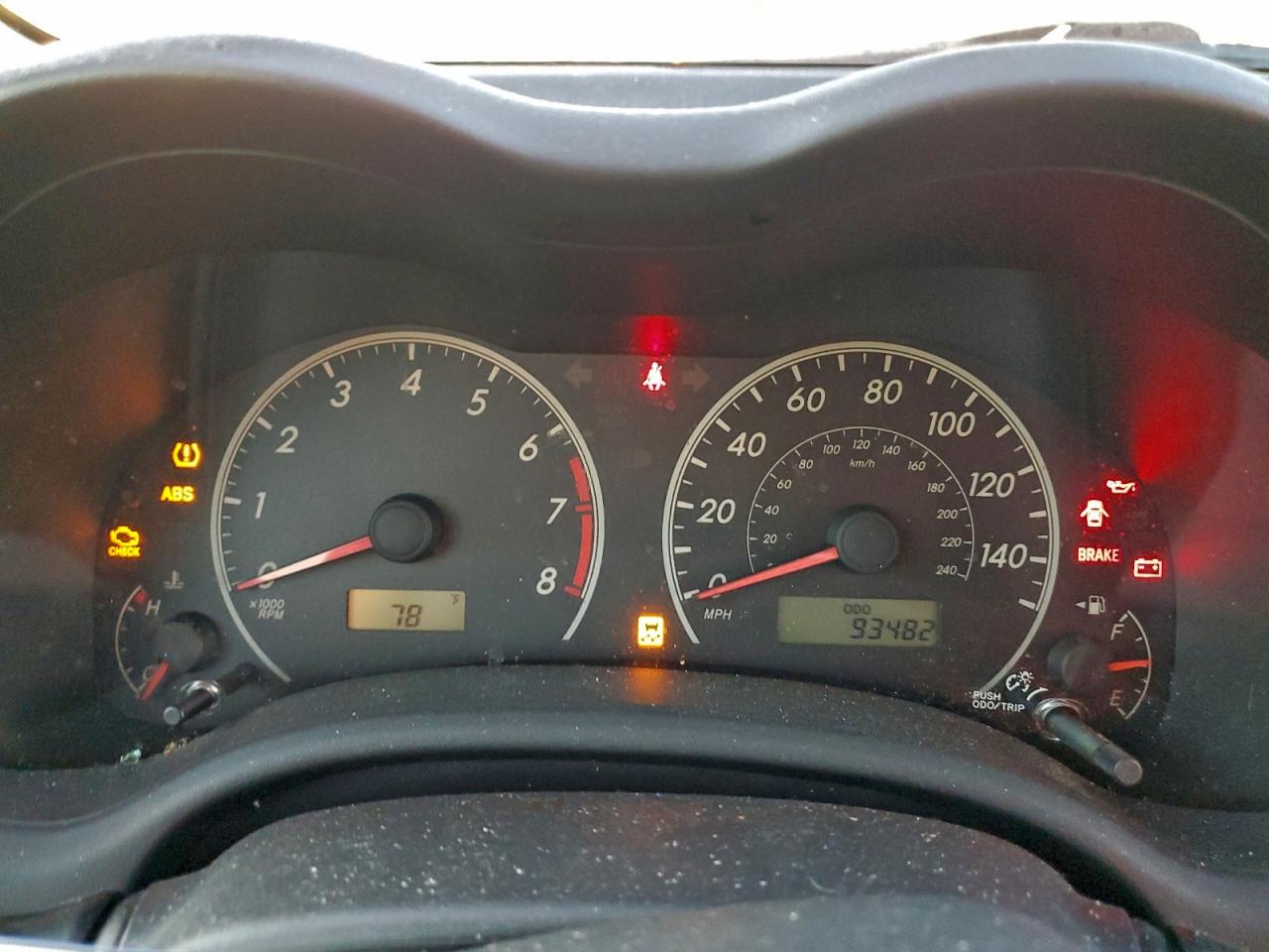 2011 TOYOTA COROLLA BASE photo 25