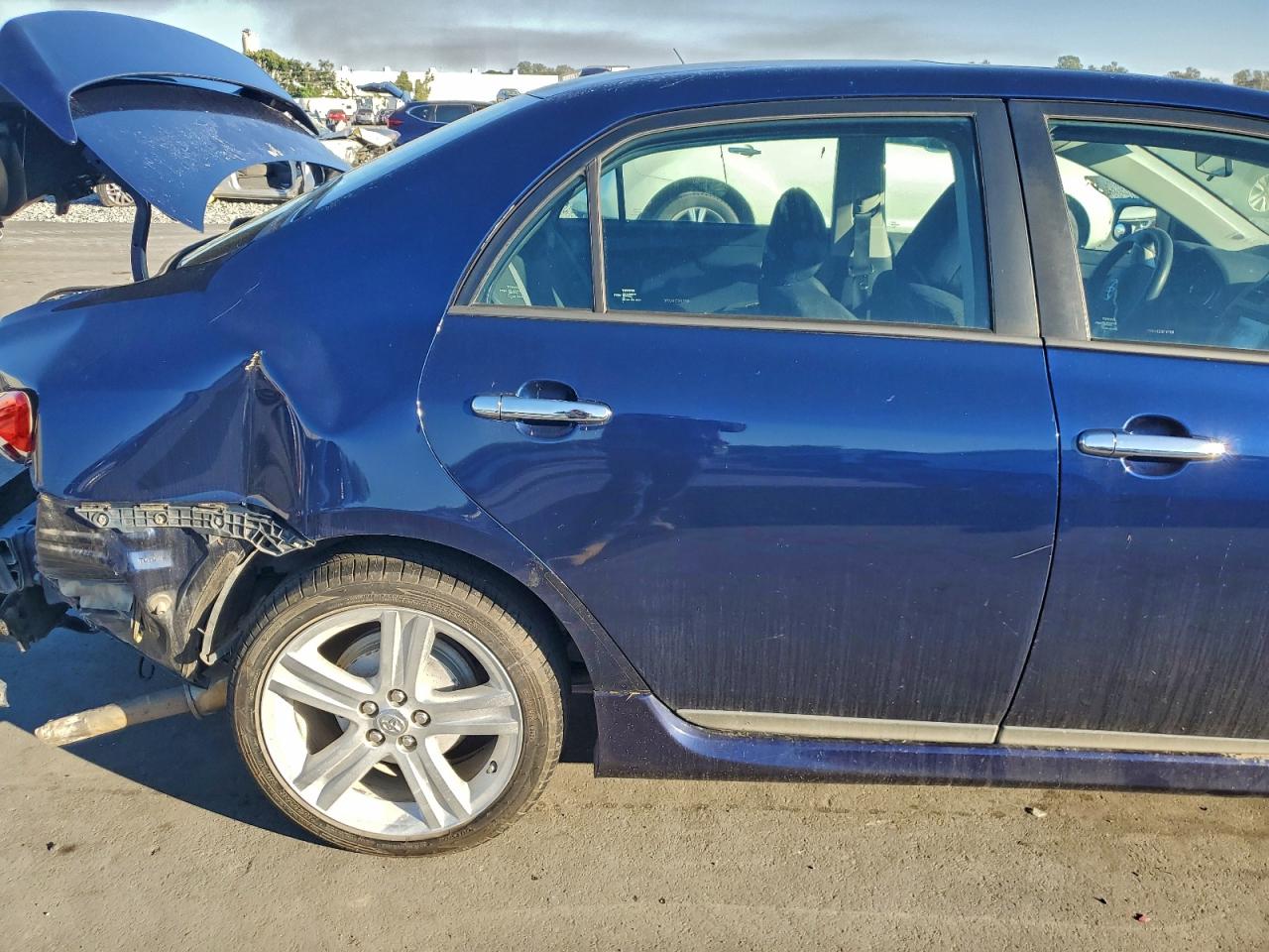 2013 TOYOTA COROLLA BASE photo 19
