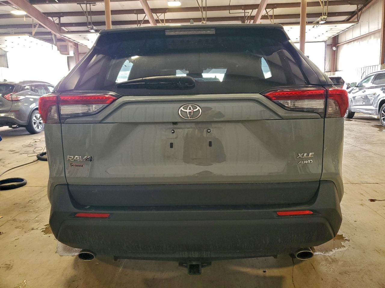 2022 TOYOTA RAV4 XLE photo 16