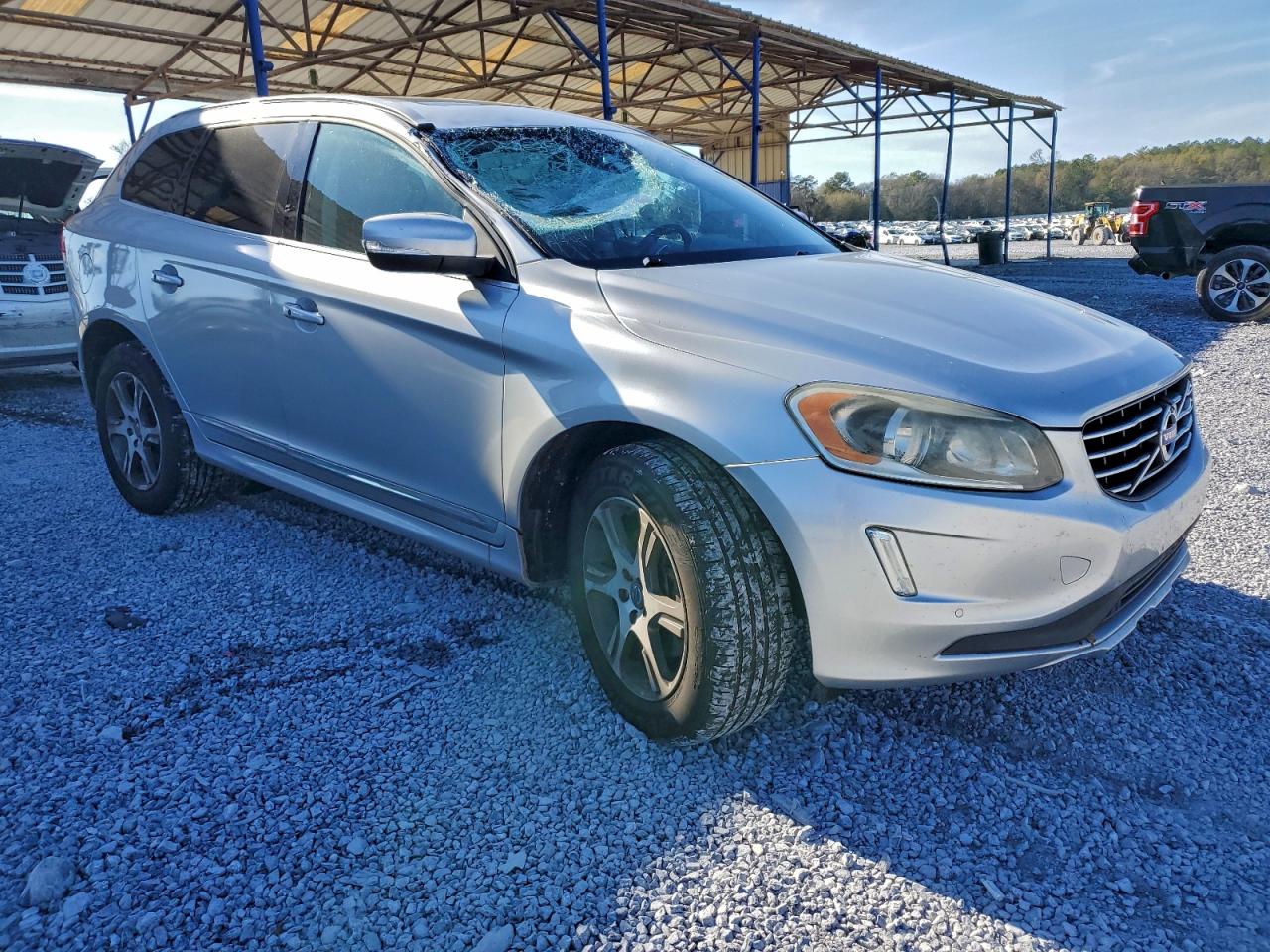 2015 VOLVO XC60 T6 PREMIER photo 4
