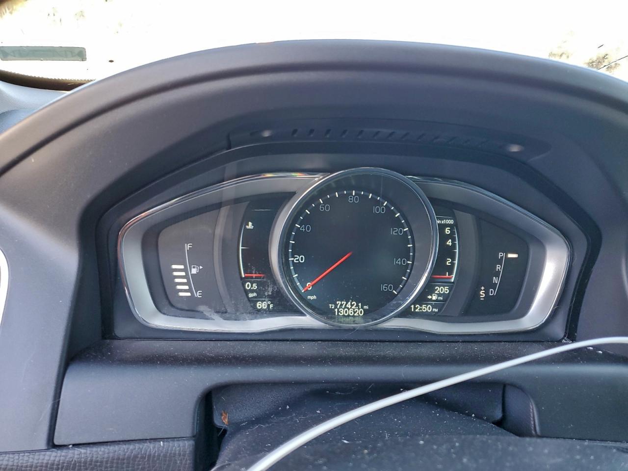 2015 VOLVO XC60 T6 PREMIER photo 9