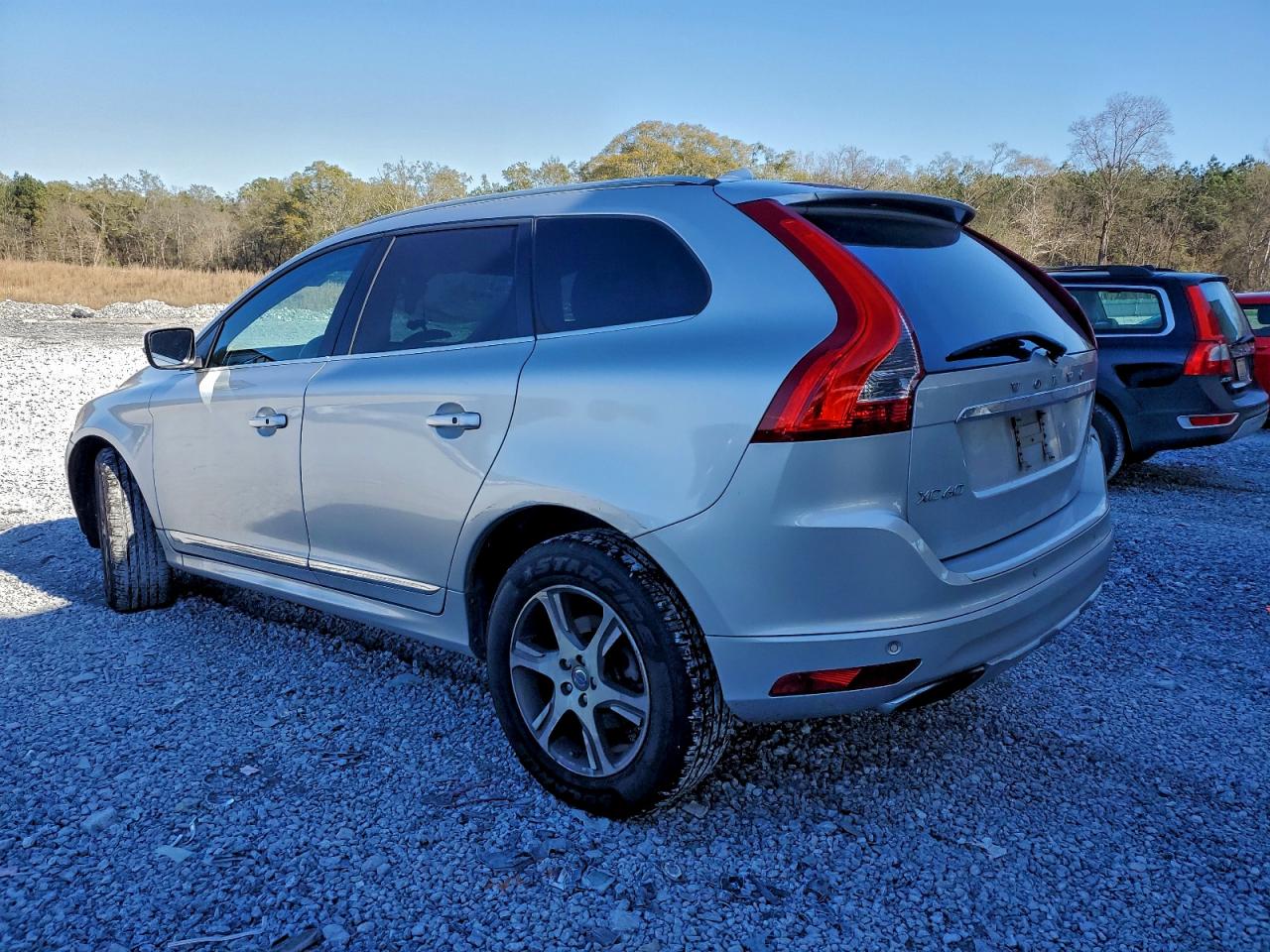 2015 VOLVO XC60 T6 PREMIER photo 2