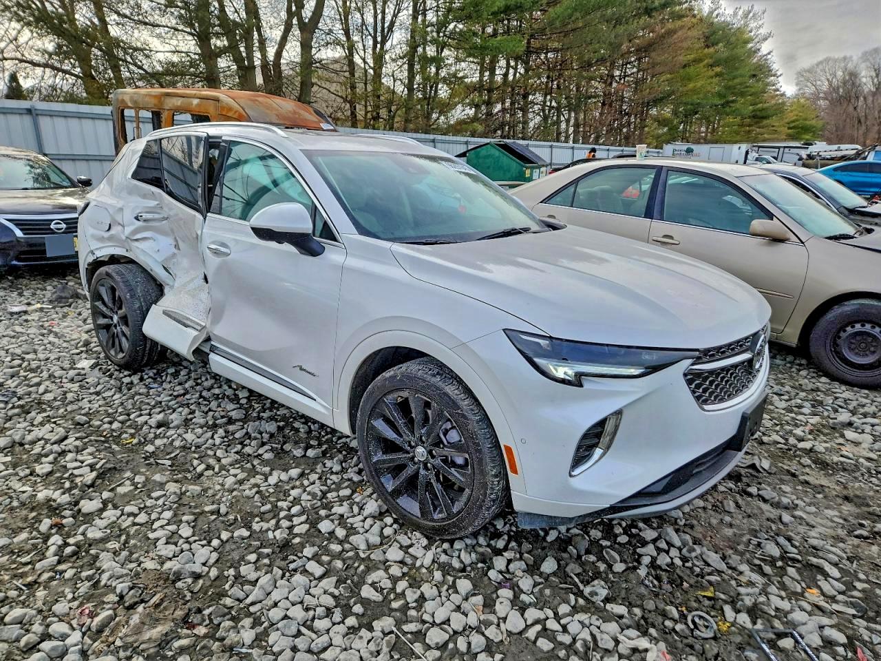 2023 BUICK ENVISION AVENIR photo 4