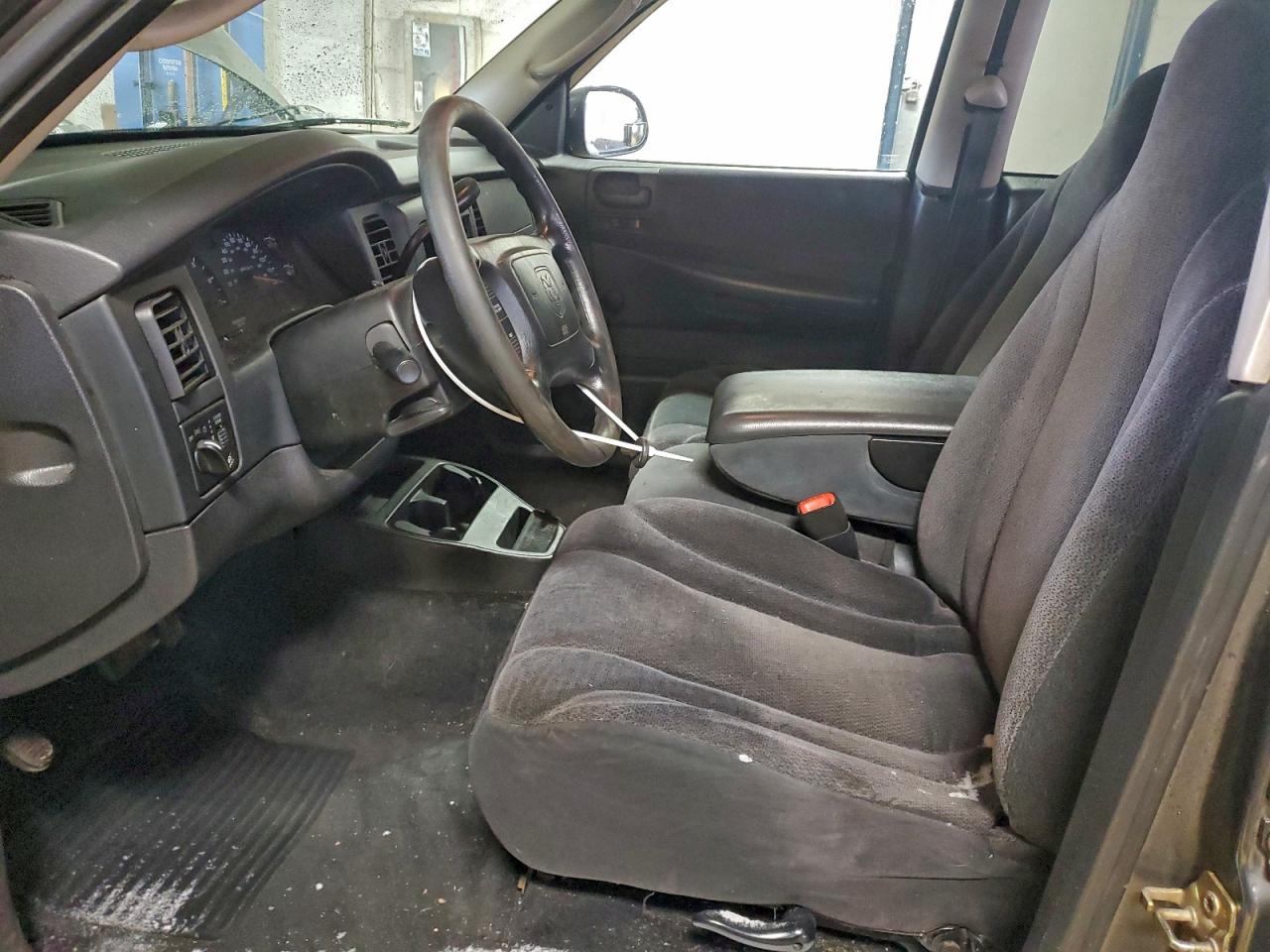 2004 DODGE DAKOTA QUAD SPORT photo 7
