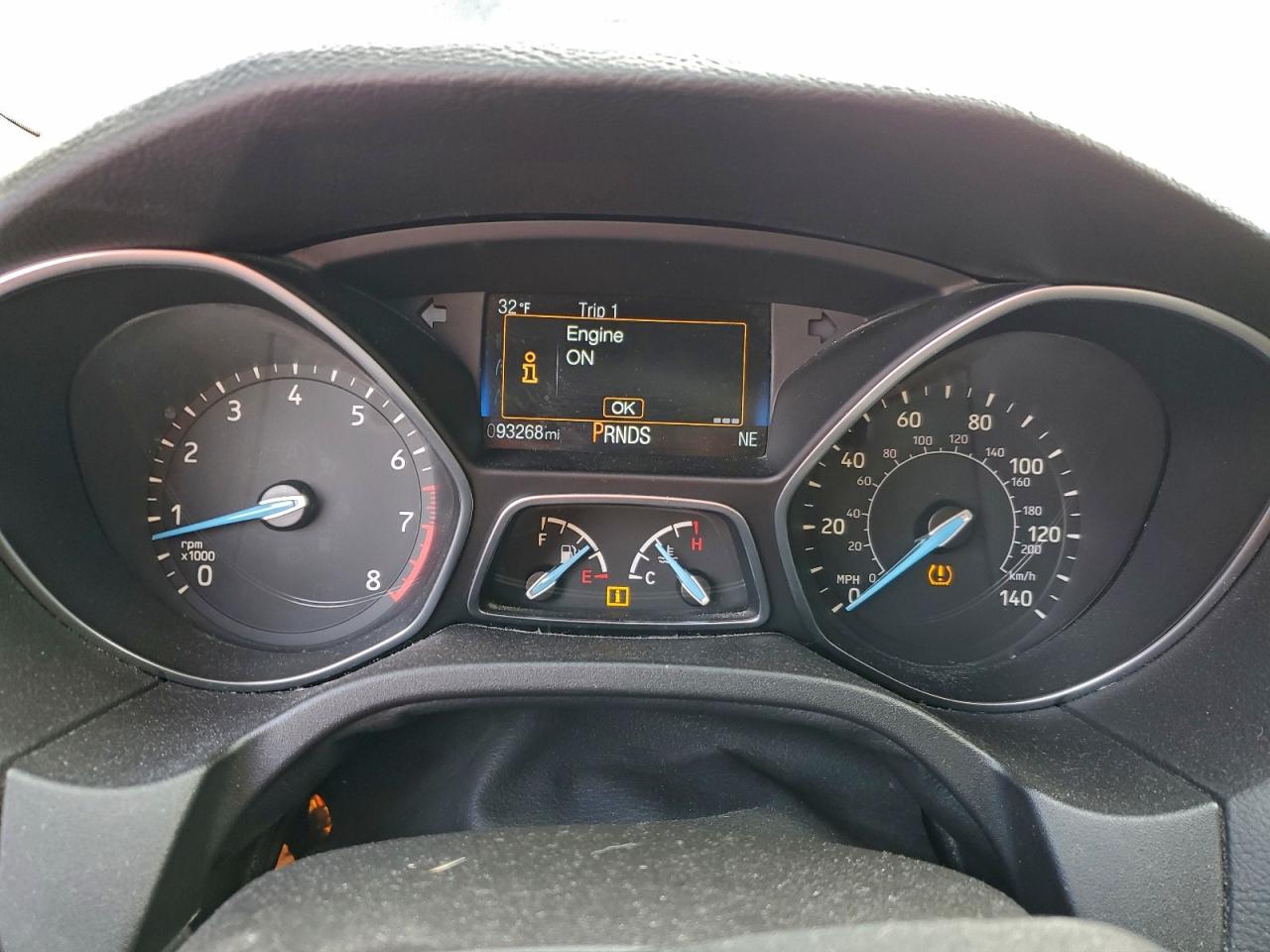 2015 FORD FOCUS SE photo 9