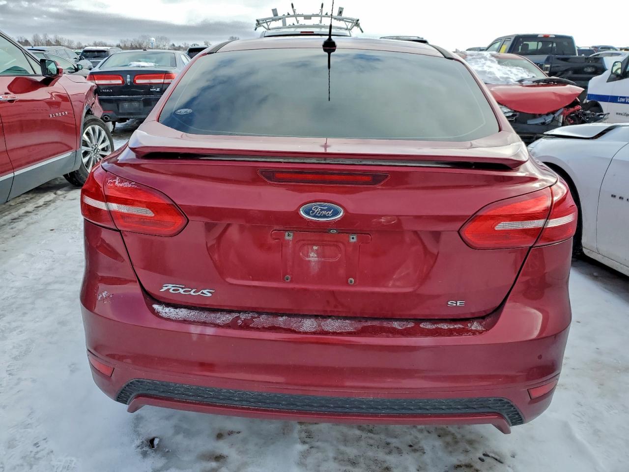2015 FORD FOCUS SE photo 6