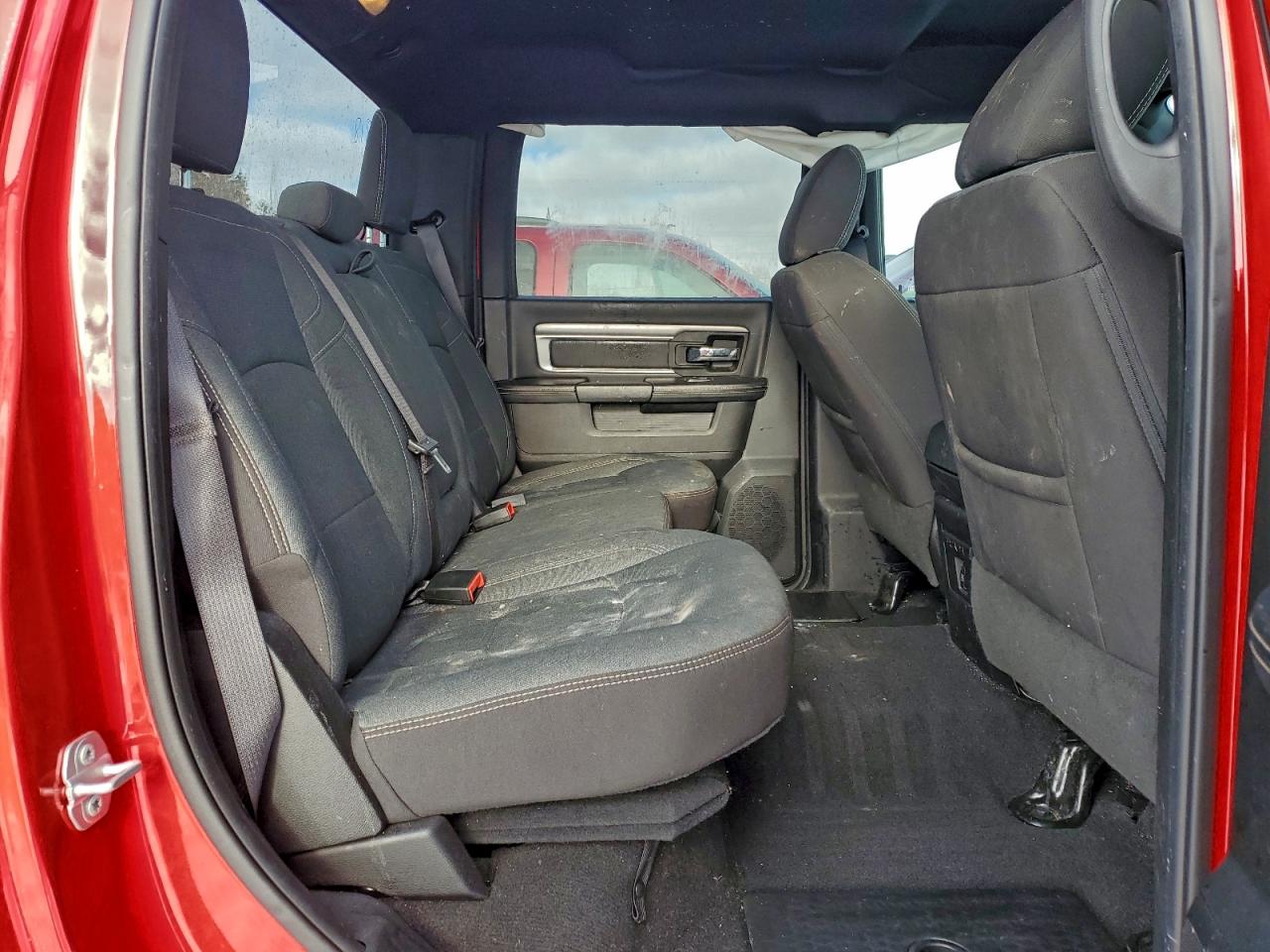 2023 RAM 1500 CLASSIC SLT photo 10