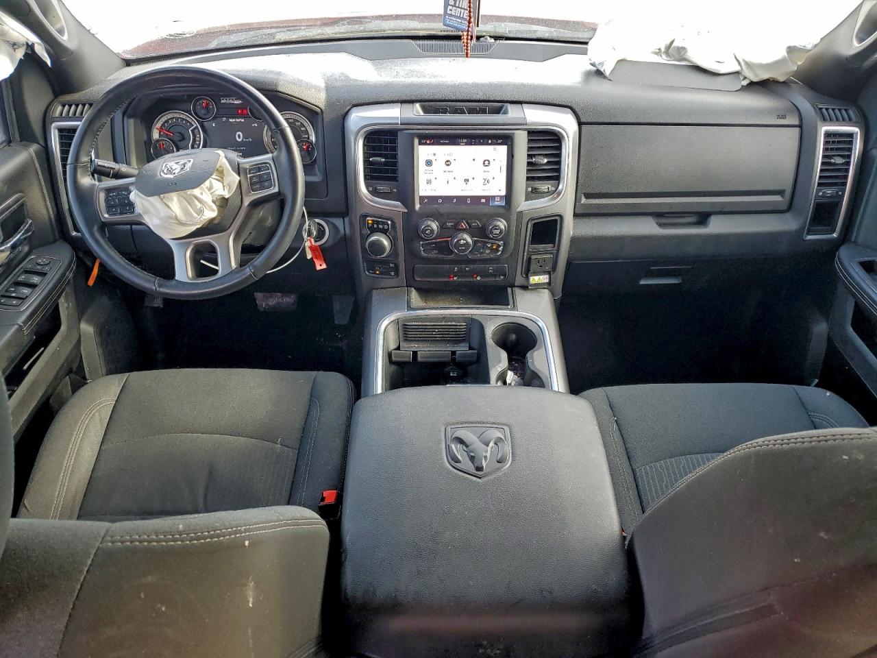 2023 RAM 1500 CLASSIC SLT photo 8