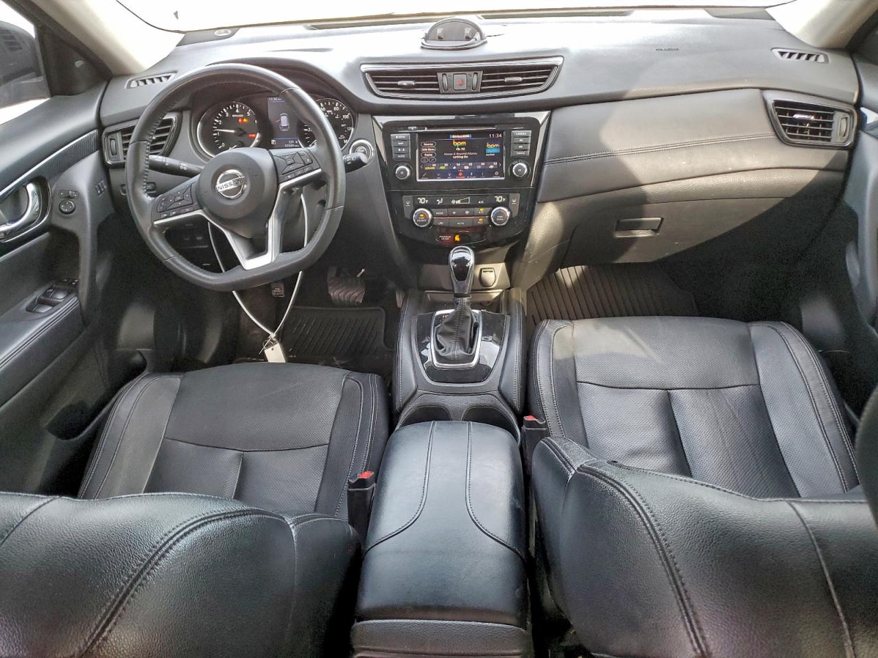 2018 NISSAN ROGUE S photo 8