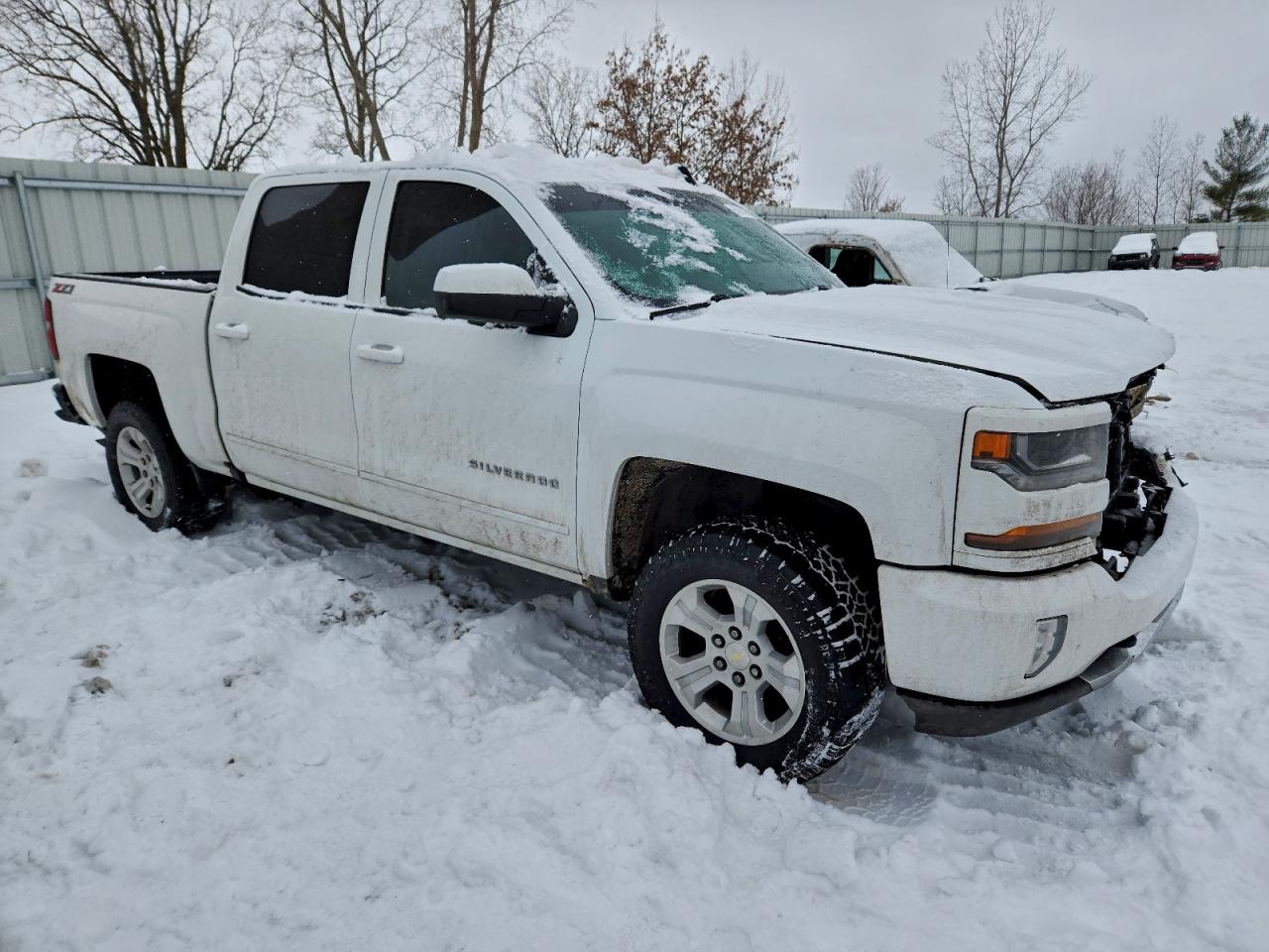 2017 CHEVROLET SILVERADO K1500 LT photo 10