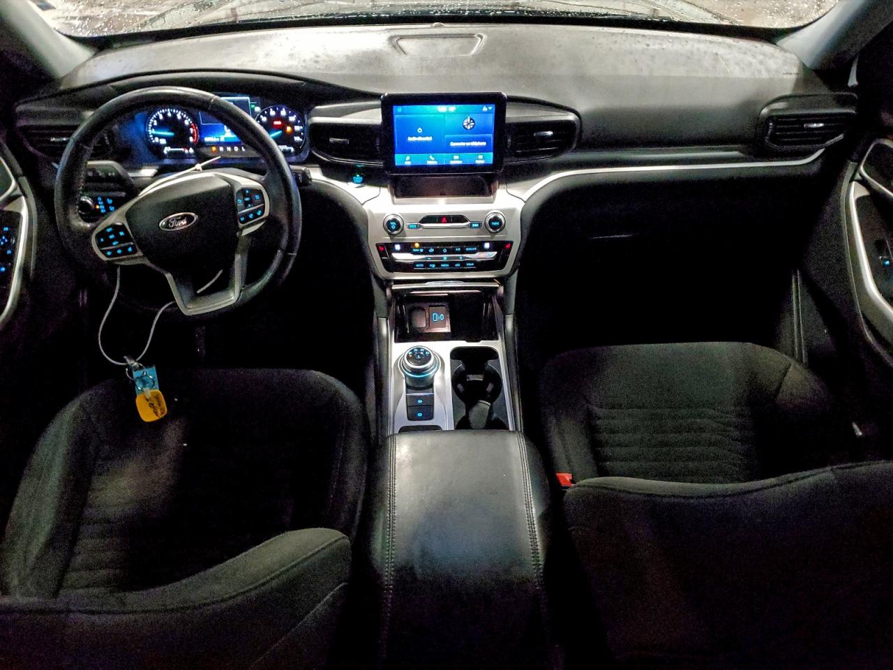 2021 FORD EXPLORER XLT photo 22