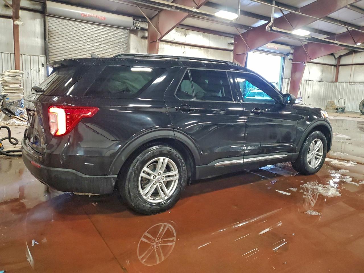 2021 FORD EXPLORER XLT photo 7