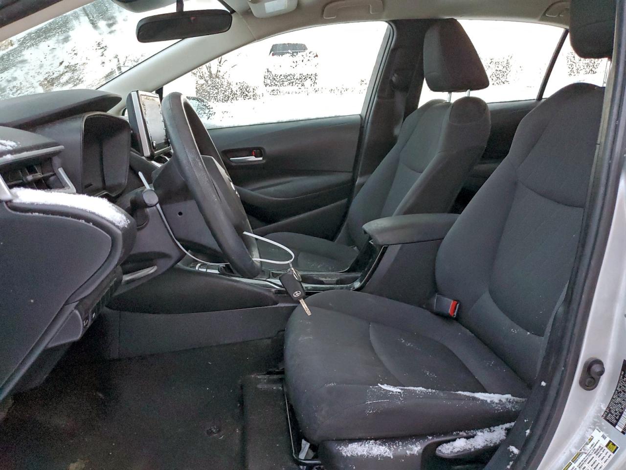 2021 TOYOTA COROLLA LE photo 7