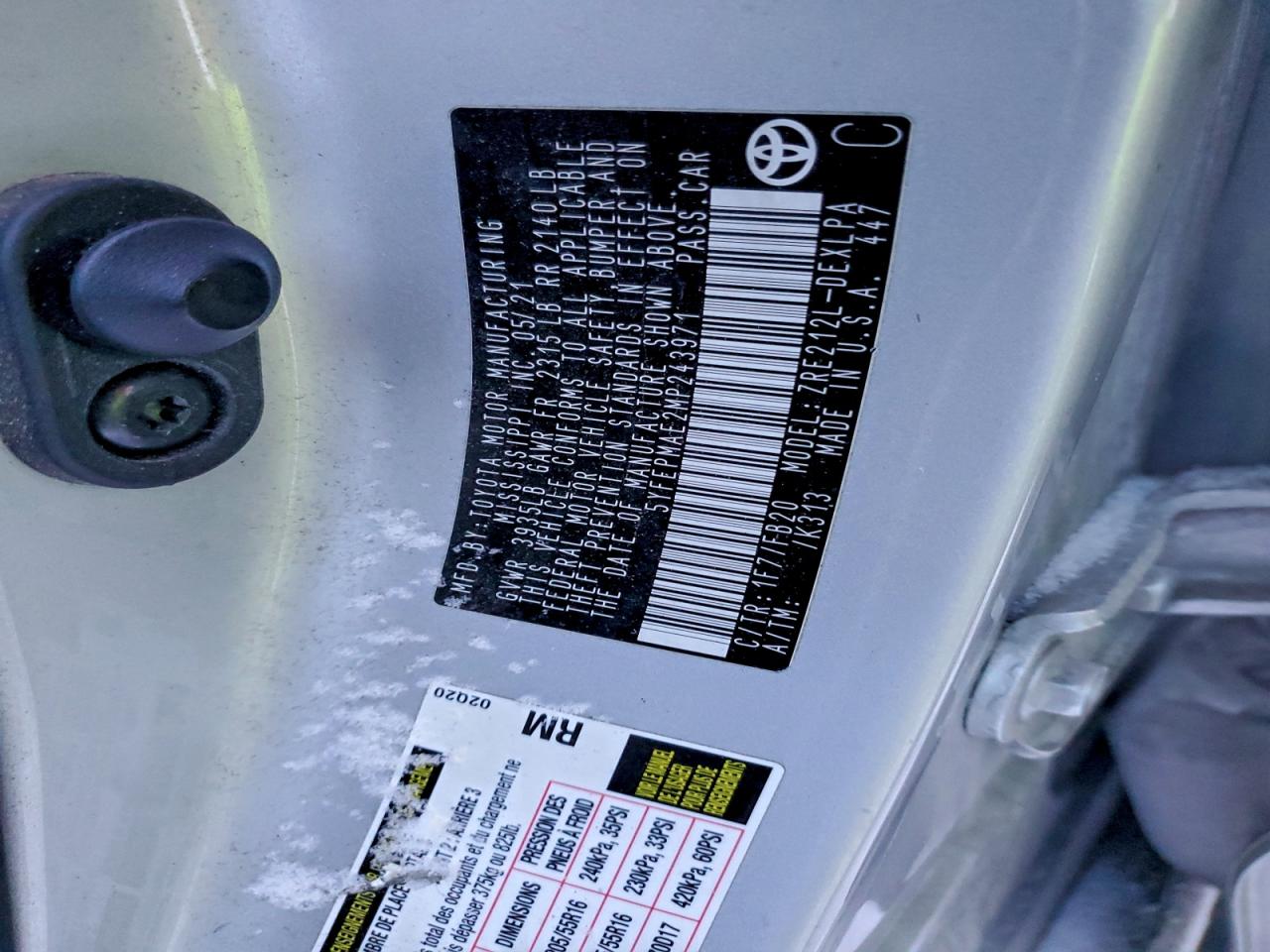 2021 TOYOTA COROLLA LE photo 12