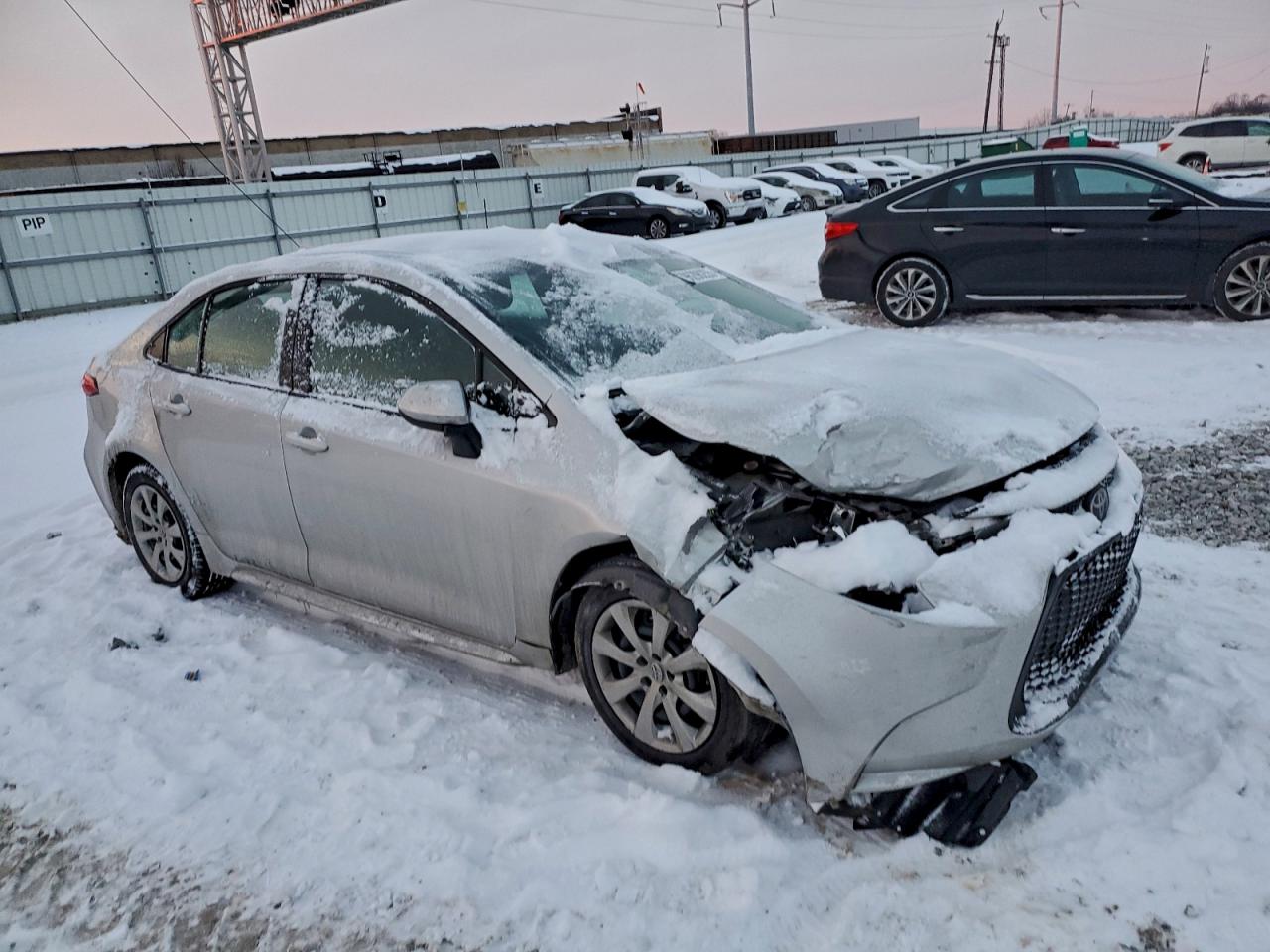 2021 TOYOTA COROLLA LE photo 4