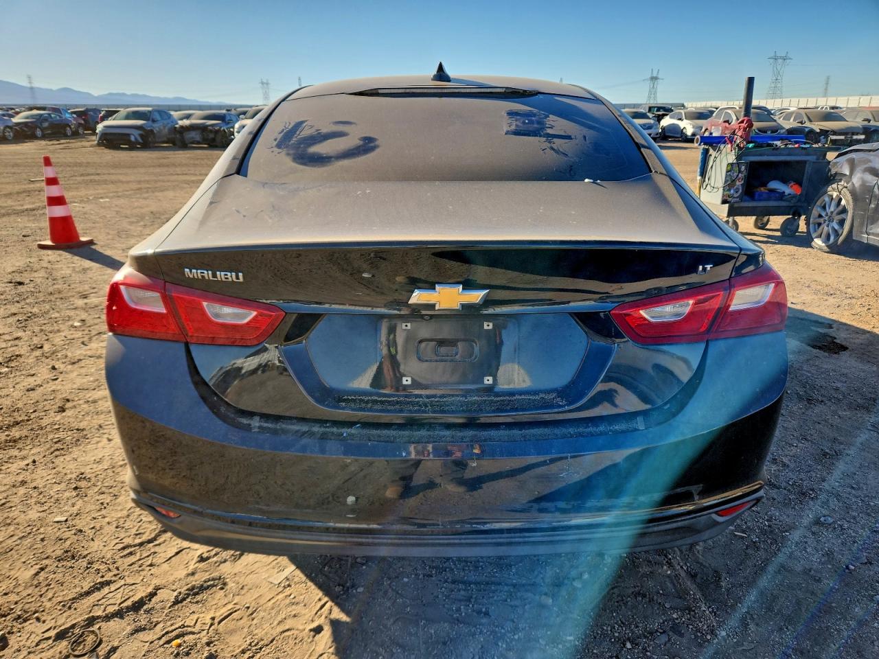 2018 CHEVROLET MALIBU LT photo 11