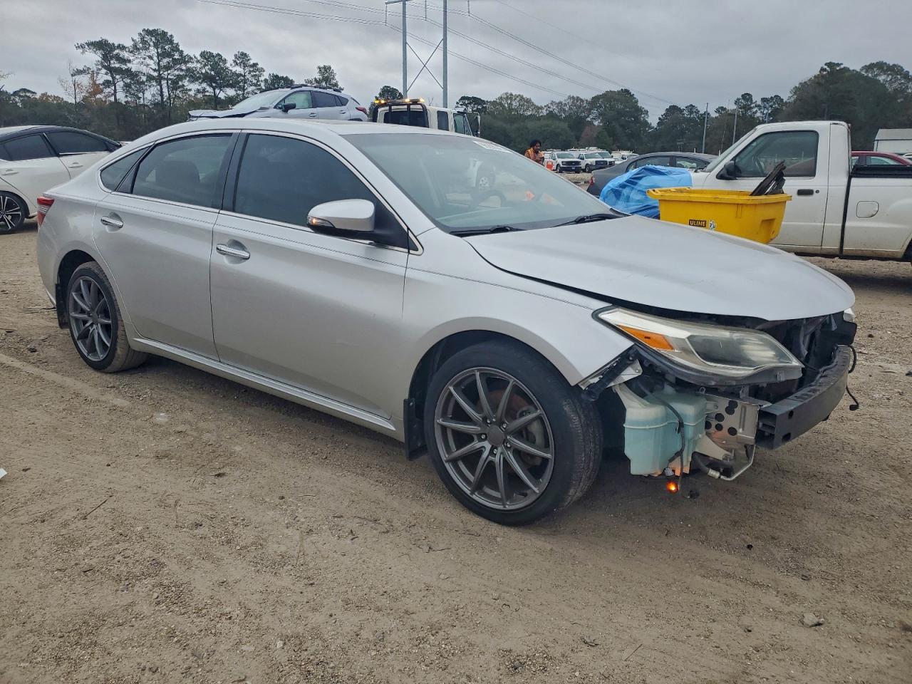 2013 TOYOTA AVALON BASE photo 4