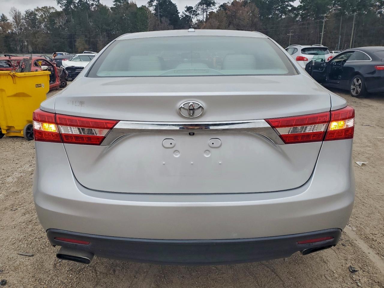 2013 TOYOTA AVALON BASE photo 6