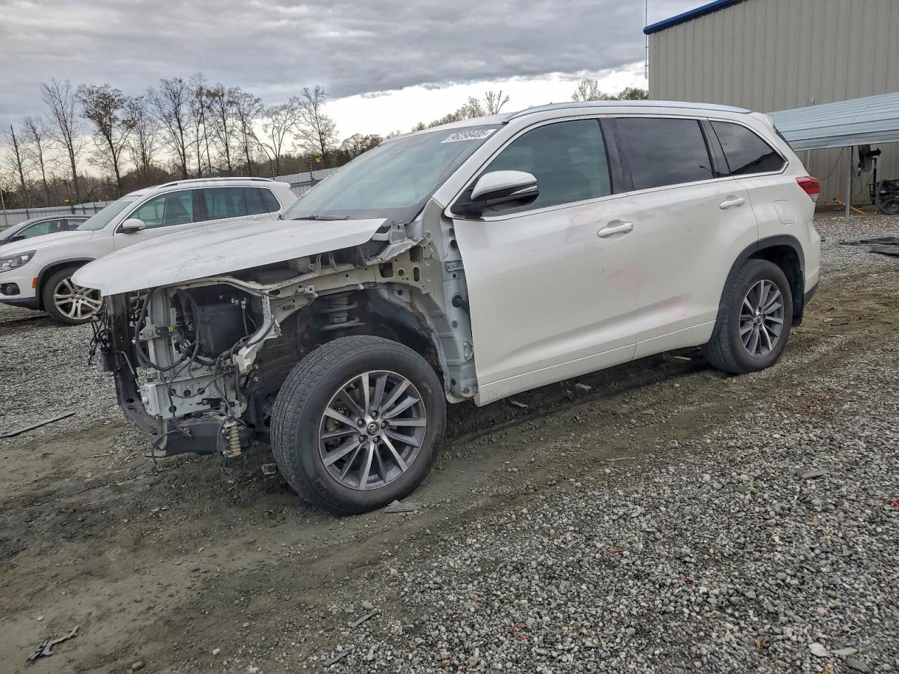 2017 TOYOTA HIGHLANDER