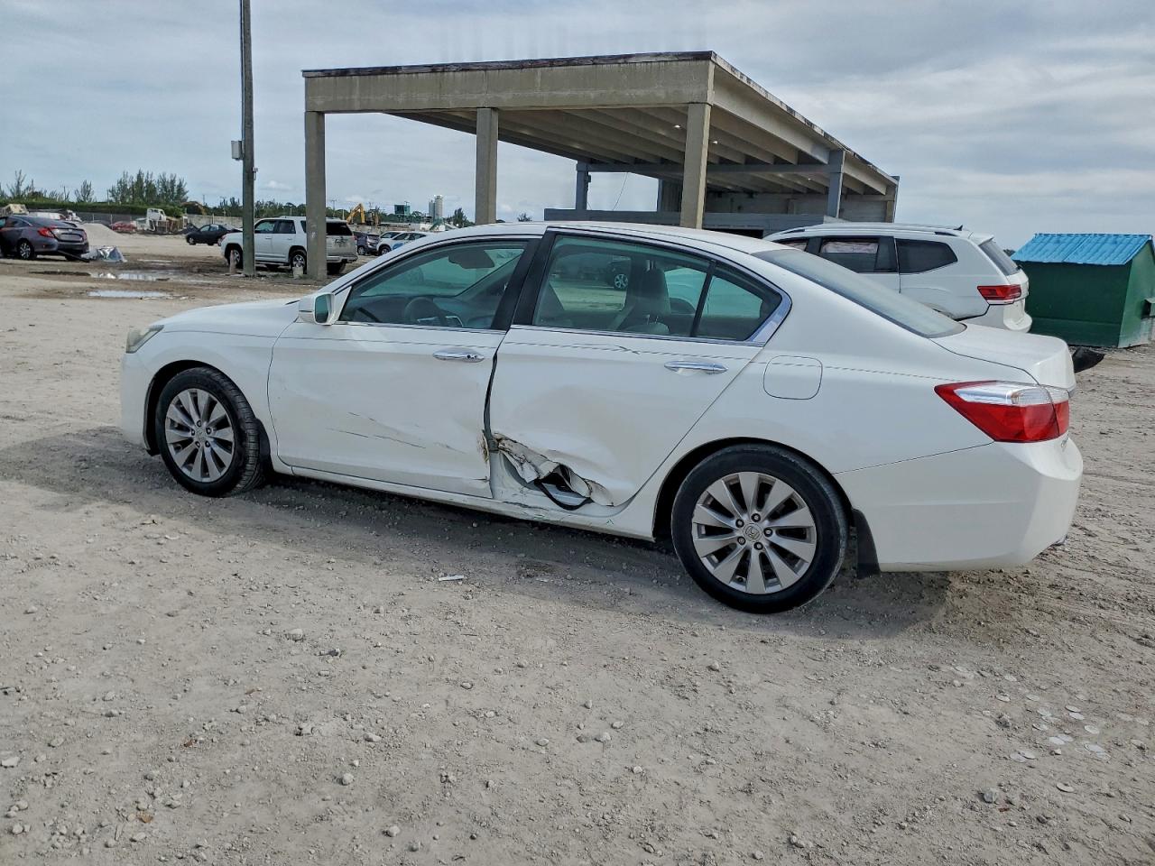 2015 HONDA ACCORD EX photo 2
