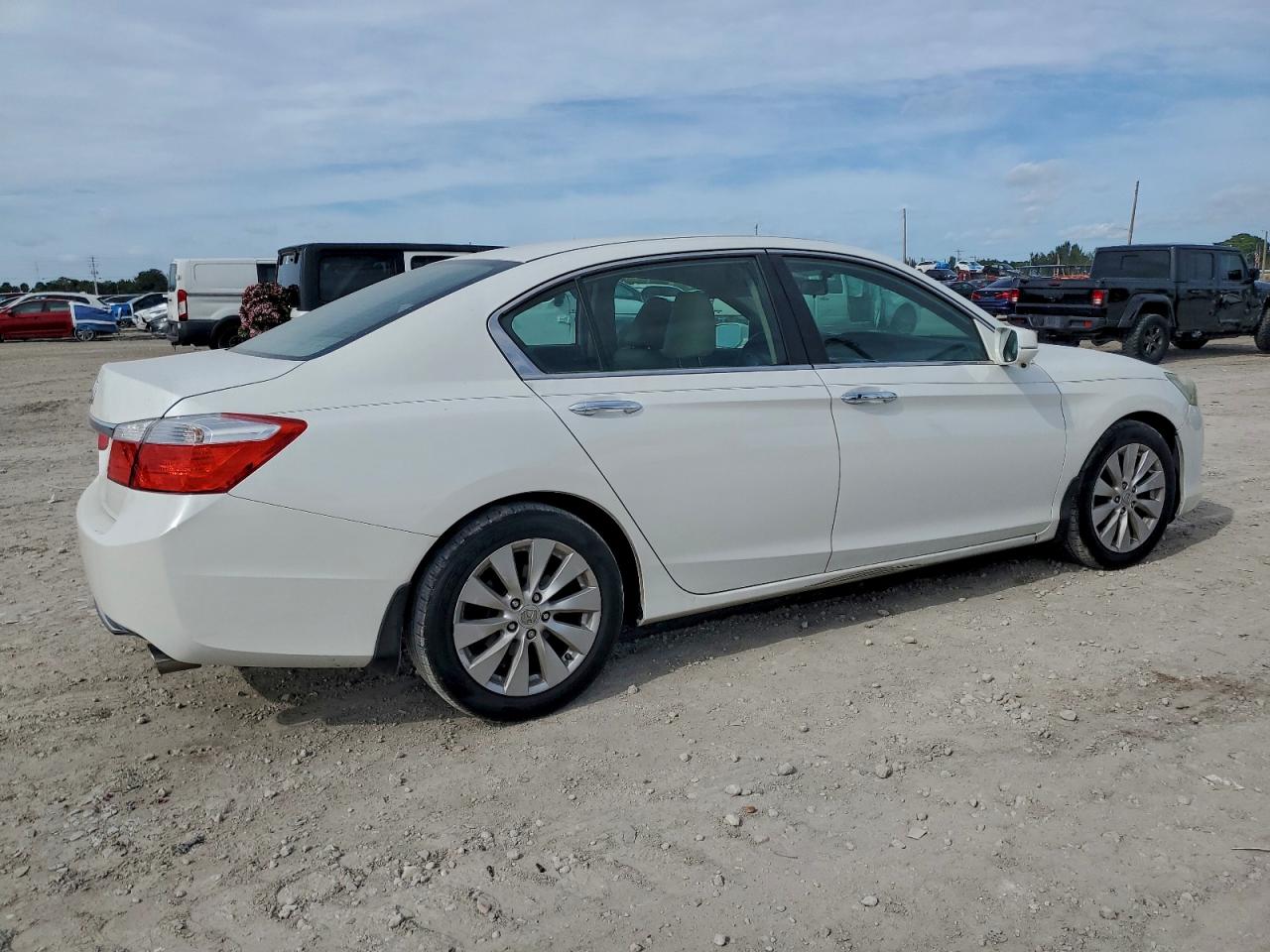 2015 HONDA ACCORD EX photo 3