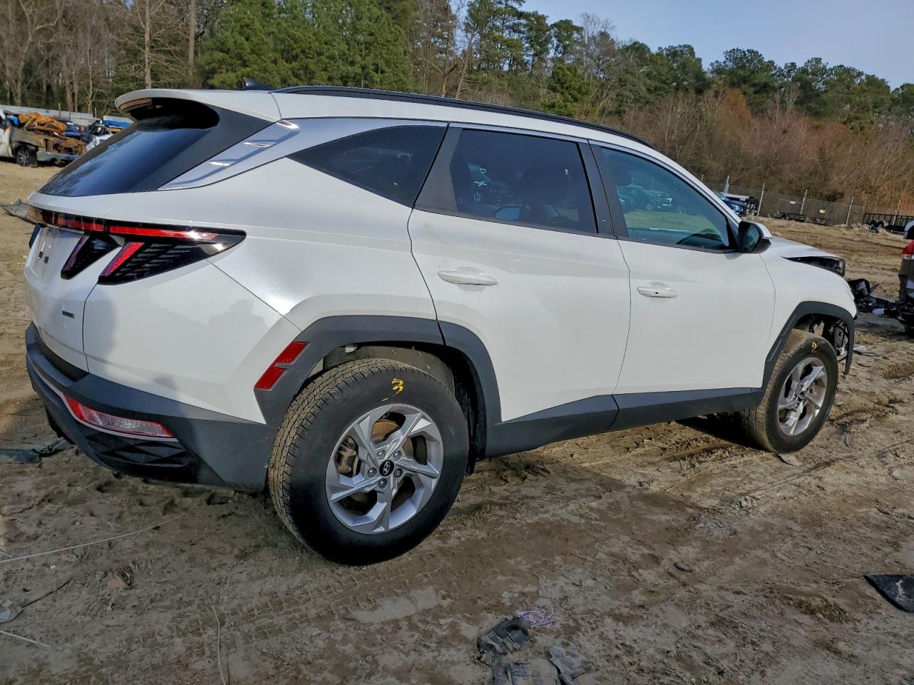 2022 HYUNDAI TUCSON SEL photo 3
