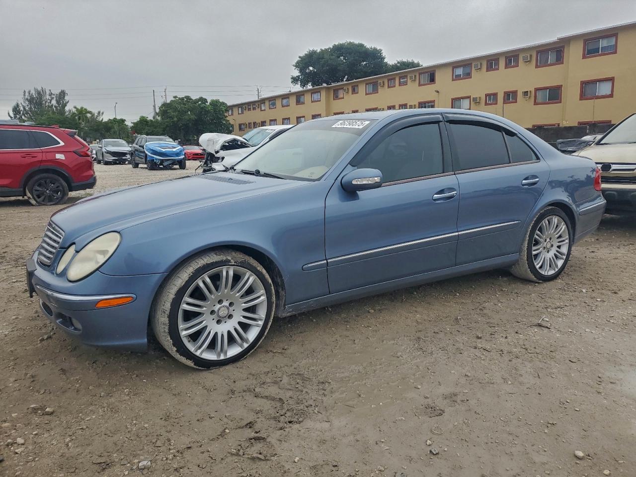 2006 MERCEDES-BENZ E 320 CDI — MINOR DENT/SCRATCHES damage — photo 1